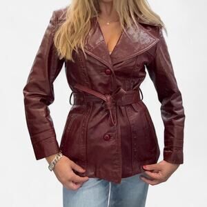 Vtg 1970’s Mahogany genuine leather jacket with belt womens size 10